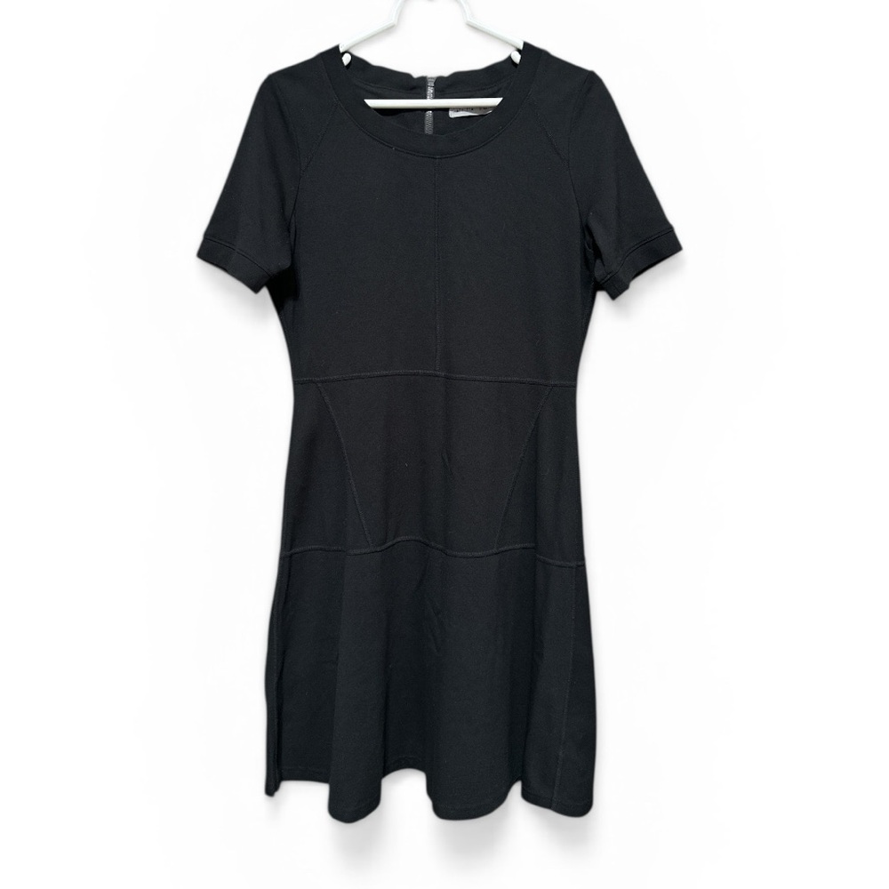 Athleta Dress Size M – Like New, Heavy-Duty & Stylish!